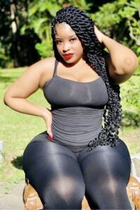 Read more about the article Ivy 32yr single sugar mummy stays in Nairobi want a young man to make her feel special
